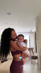 Lorena Maria reencontra filho com MC Daniel após viagem: "Que felicidade"