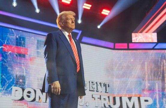 Donald Trump has threatened to revoke Rosie O'Donnell's US citizenship