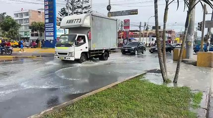 Aniego en la avenida Guardia Civil