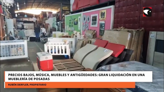 Precios bajos, música, muebles y antigüedades: gran liquidación en una mueblería de Posadas