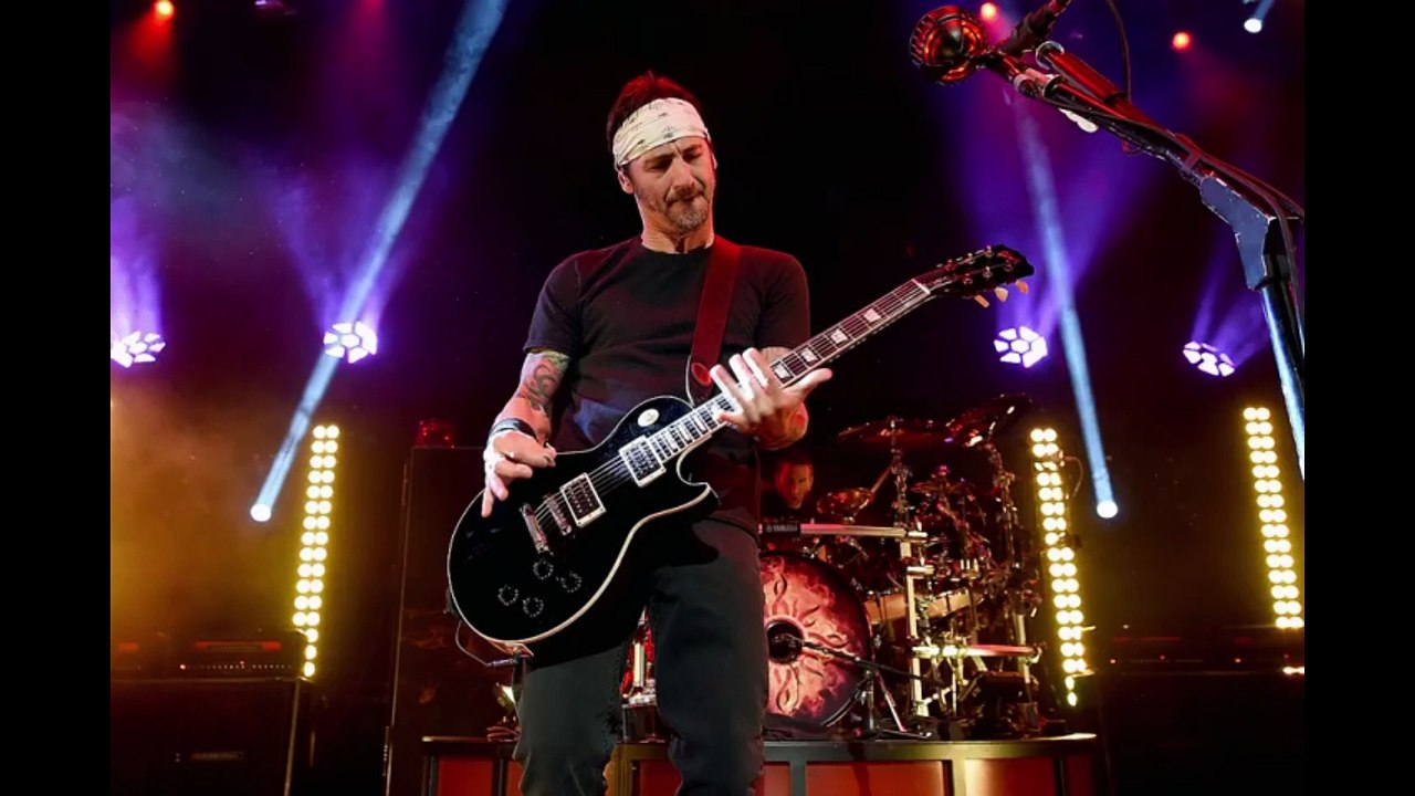 GODSMACK - 1000HP (LYRIC VIDEO PERFORMED BY JEFF LUPUS)