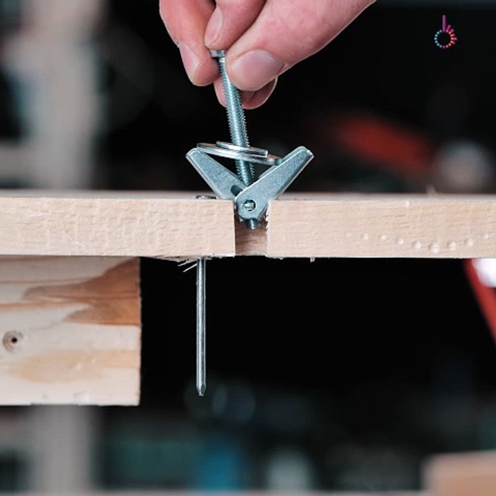 This is how pros mount things