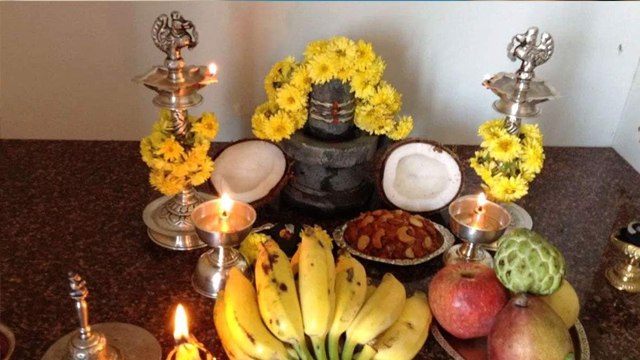 Sawan Somwar 2025: सावन सोमवार पर भगवान शिव को क्या भोग लगाएं | Sawan Somwar Shiv Ji Bhog List