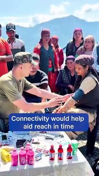 Jio warriors सिर्फ नेटवर्क को नहीं जोड़ते, बल्कि एक जिम्मेदारी निभाते हैं... हिमाचल के मंडी में इस कुदरती संकट के समय में जियो वॉरियर्स लगातार प्रशासन और लोगों के साथ मजबूती से खड़े हैं... और कनेक्टिविटी को जोडे़ रखने की लगातार कोशिश कर रहे हैं. #Mandi #C