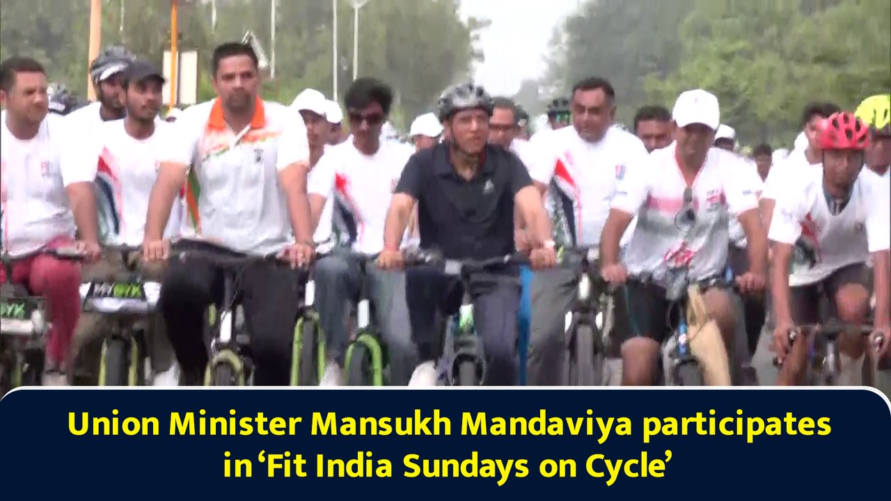 Union Minister Mansukh Mandaviya participates in ‘Fit India Sundays on Cycle’