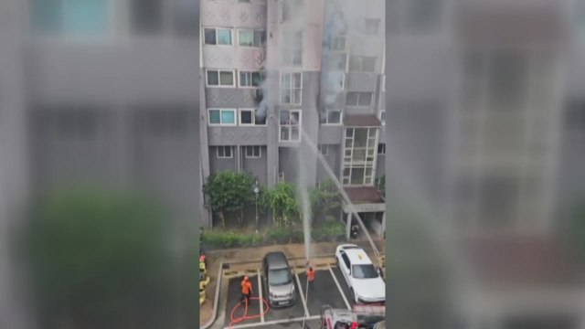 부산 아파트 화재...80대 어머니·50대 아들 숨져 / YTN