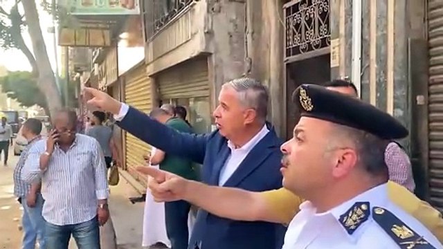 محافظ الإسكندرية يتابع انهيار أجزاء من عقار بمنطقة العطارين و يزور مصابي الحادث