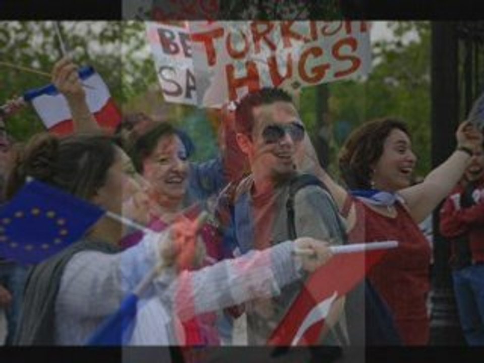 Turkish free hugs
