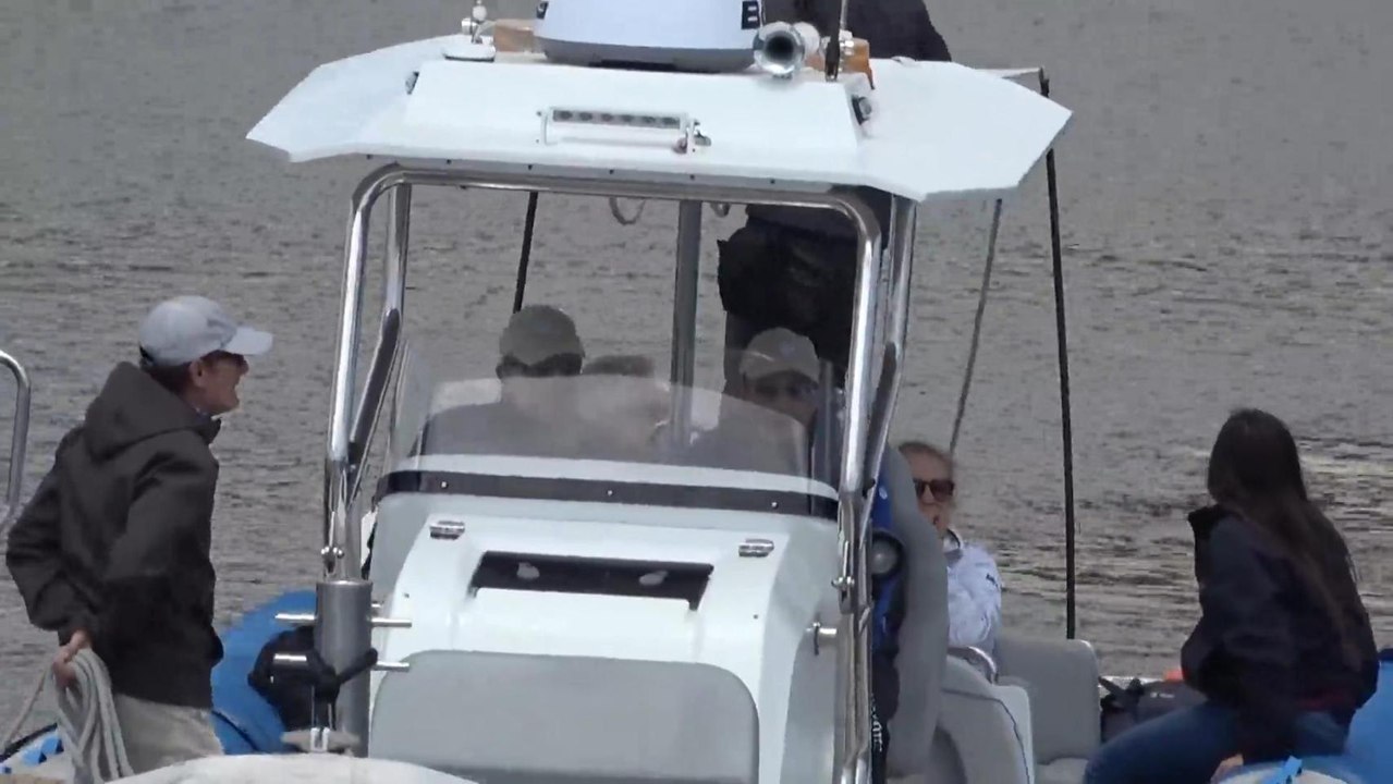 Juan Carlos I, en Sanxenxo por las regatas y sin planes de reencontrarse con la princesa Leonor