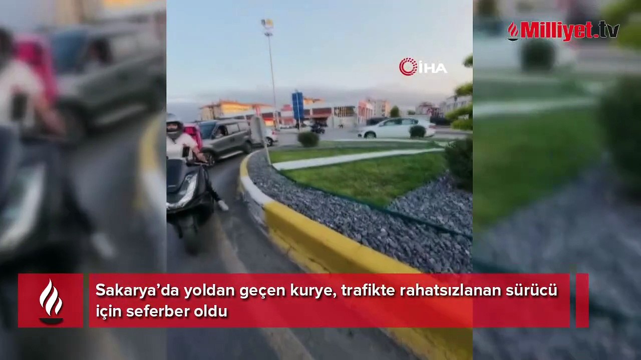 Kuryeden insanlık dersi! Trafiğin ortasında fenalaşan sürücü için bir an bile tereddüt etmedi