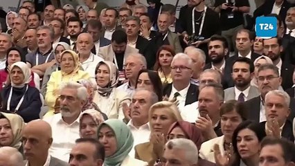 Erdoğan: Birbirimize kenetlenmemizin neresi yanlış be gafiller!