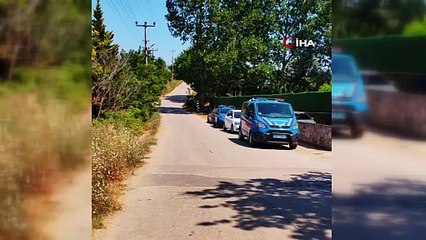 Evinde silahla vurulmuş halde bulundu