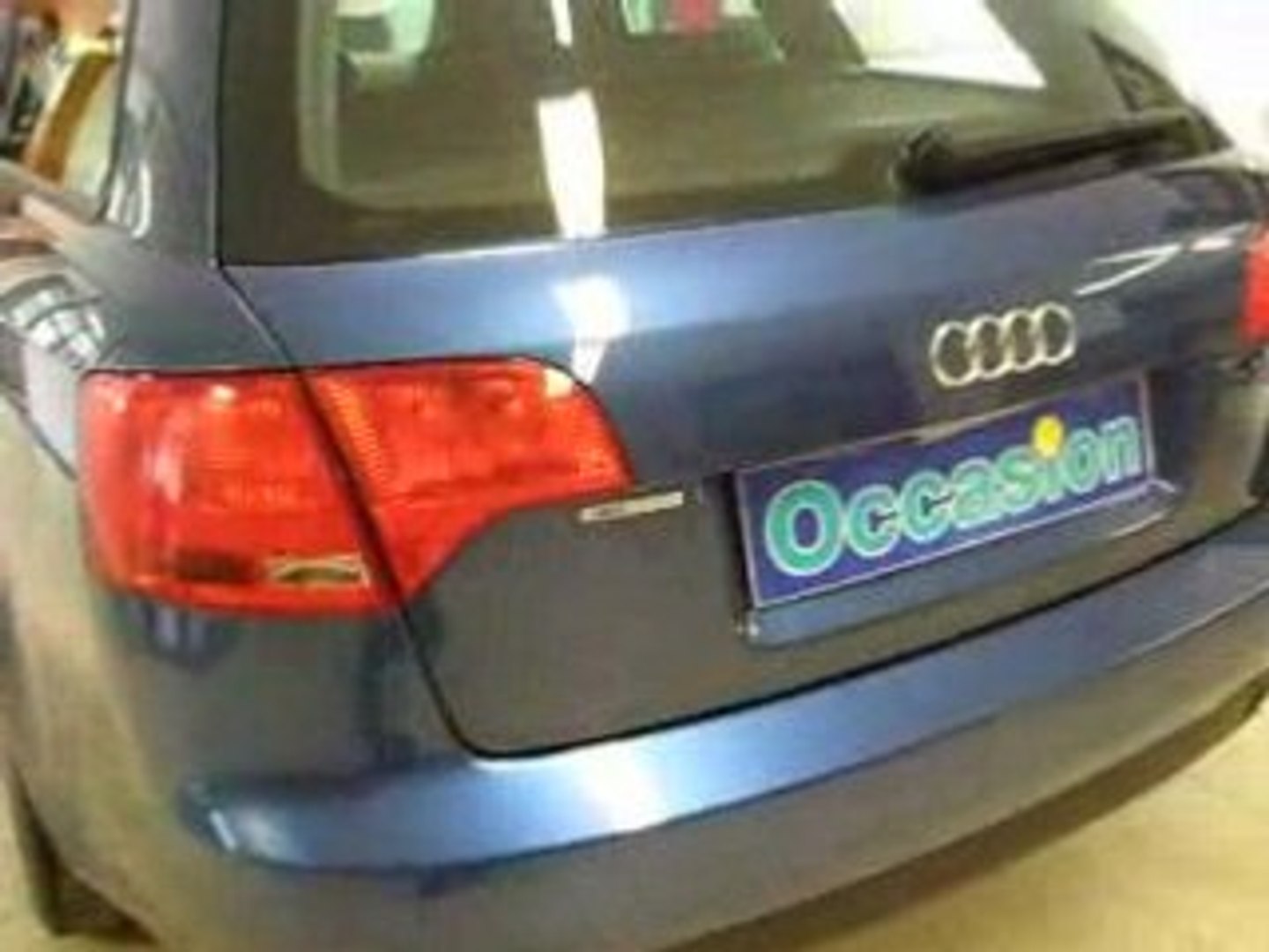 ⁣Audi-a4-3
