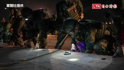 漢光41》空軍模擬台南基地受損 夜間演練搶修任務（軍聞社提供）