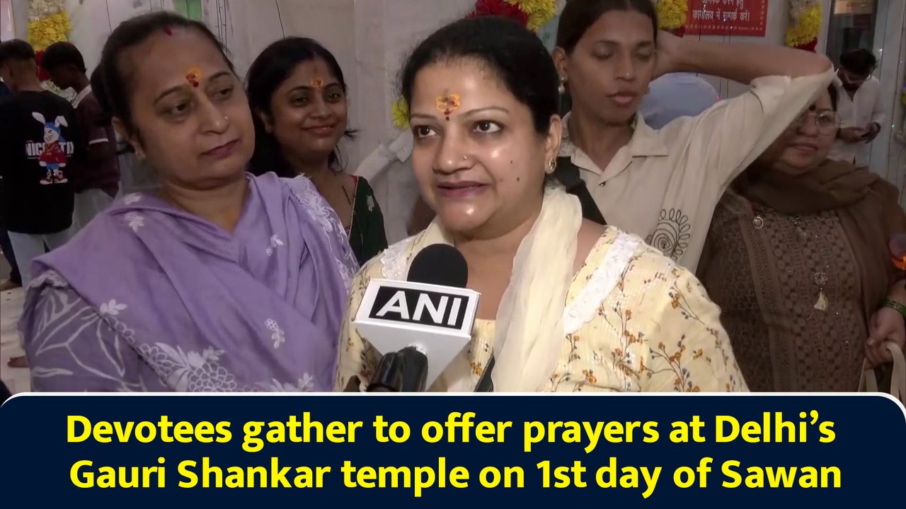 Devotees gather to offer prayers at Delhi’s Gauri Shankar temple on 1st day of Sawan