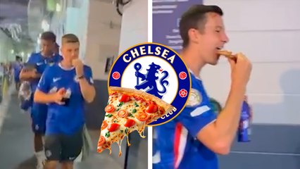 Chelsea celebra como campeones de Mundial de Clubes comiendo pizza y tomando champagne