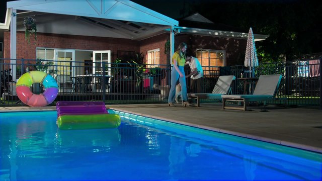 Neighbours deutsche UT - 8912 (02.10)