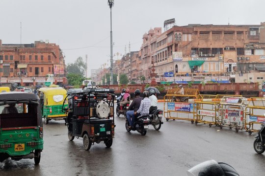 Rajasthan Weather Update: राजस्थान में झमाझम बारिश, कोटा-पाली में हालात बिगड़े, 15 जुलाई तक रेड अलर्ट