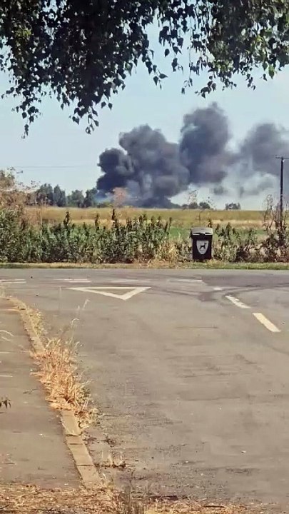 Six fire crews rush to Southery after outdoor building blaze breaks out