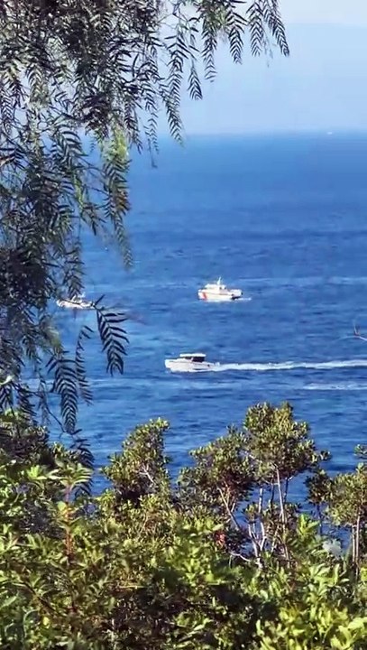 Adriane Galisteu mostra incêndio em lancha durante viagem internacional: “Estou em choque”