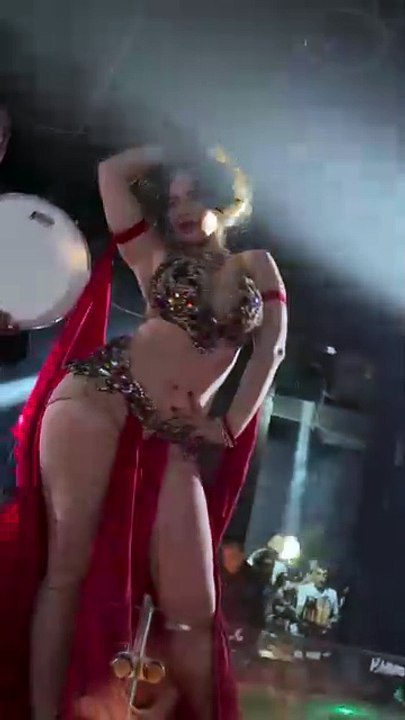 Can’t Take My Eyes Off This Belly Dance Performance!