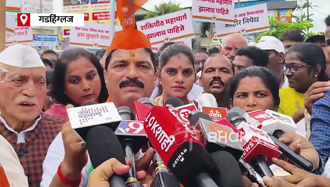 "शक्तिपीठमुळं विकासाला चालना मिळेल", महामार्गाच्या समर्थनासाठी मुख्यमंत्र्यांचा आमदार रस्त्यावर; सातबारा हातात घेऊन शेतकऱ्यांची पदयात्रा