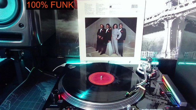 GLADYS KNIGHT & THE PIPS - ain't no greater love (1983)