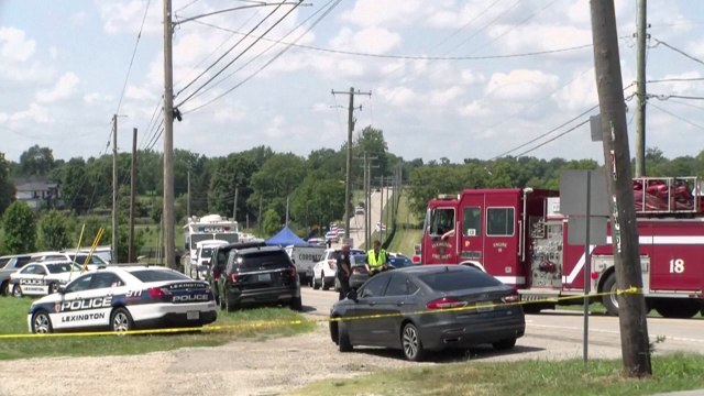 미국 켄터키 교회 총기 난사로 여성 2명 사망...용의자 사살 / YTN