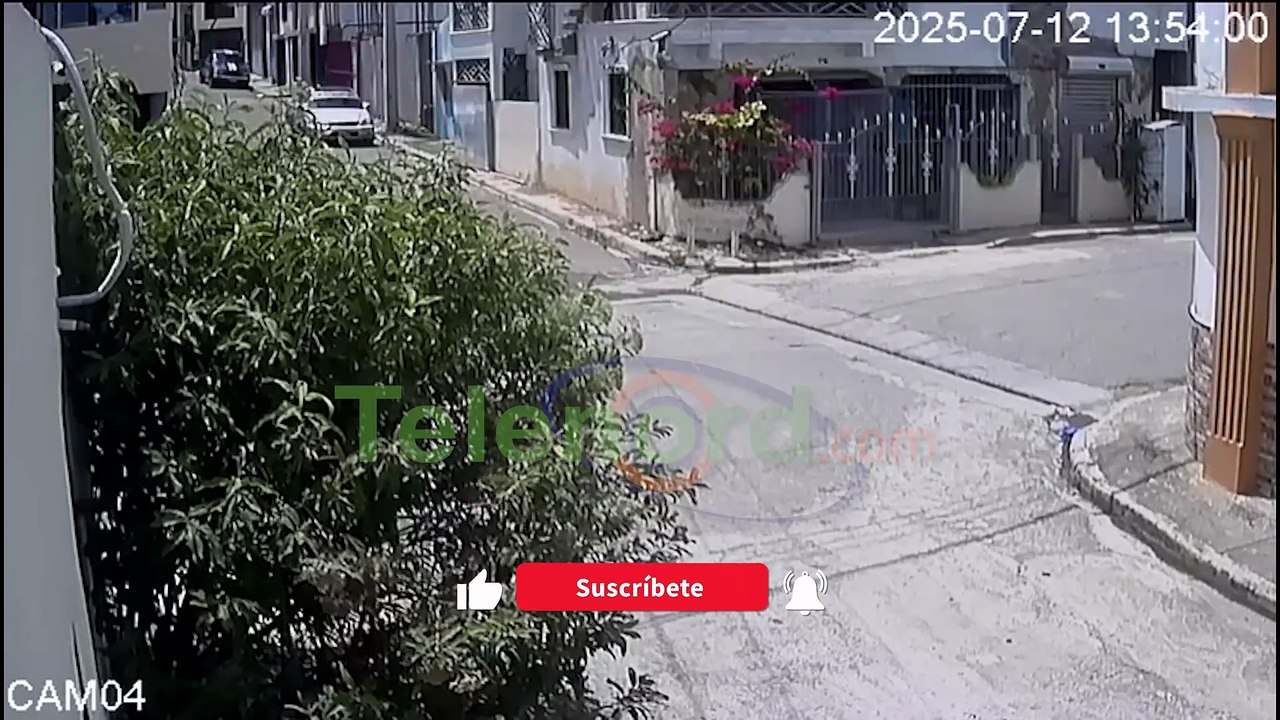 Desaprensivos despojan hombre de sus pertenencias en SFM: Cámaras de seguridad graba el momento