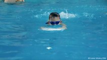 Serbia: Free swimming lessons for children with disabilities