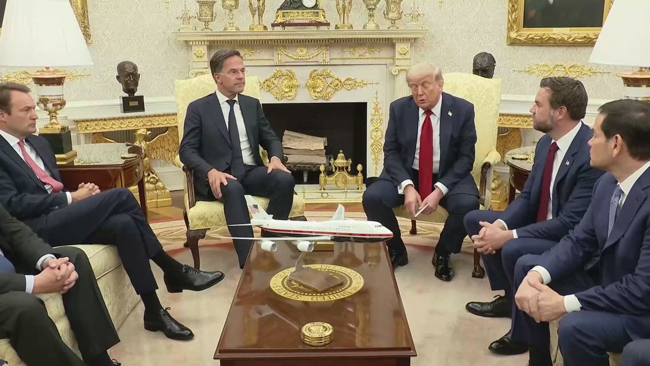 Trump SLAMS Putin and Threatens Crushing TARIFFS on Russia