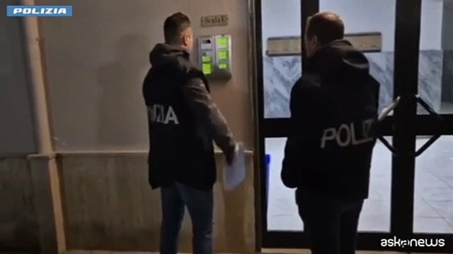 Arrestato a Milano il leader di una gang hacker romena