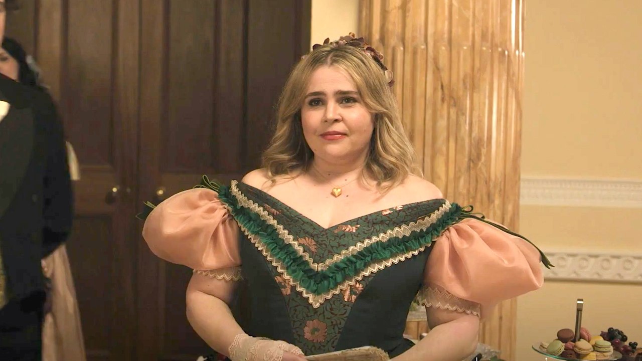 Twelve Dates ’Til Christmas Arrives This Holiday Season