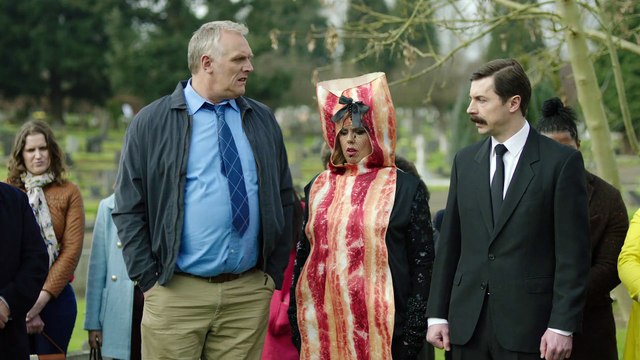 Man Down S03E02 The Calling 1080p Netflix WEB-DL DD+ 2.0 x264-TrollHD