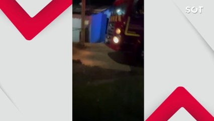 Incêndio de grandes proporções atinge aviário e mata cerca de 21 mil pintainhos em Cascavel