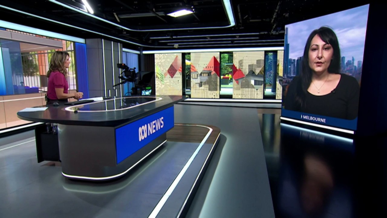 Reserve Bank to end debit and credit card surcharges, small business to wear cost