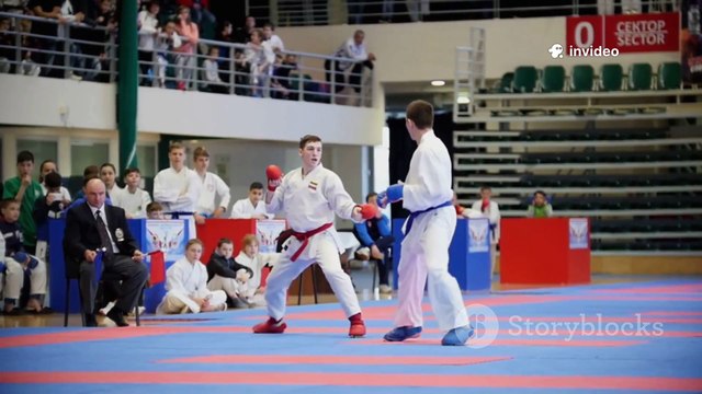 Bruce Lee 🐉 vs Chuck Norris 👊 | Epic Colosseum Showdown in Way of the Dragon! 🔥