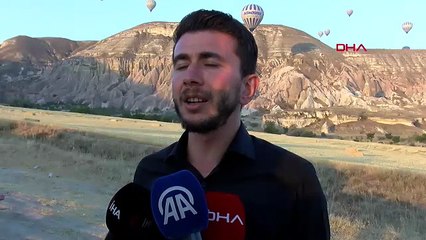 Sıcak hava balonları Türk bayrağı ve şehit Ömer Halisdemir posteri ile havalandı