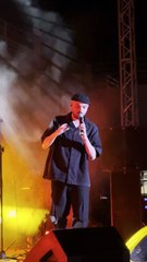 «Καίγομαι»: Απόσπασμα από τη συναυλία του APON στο Βεάκειο