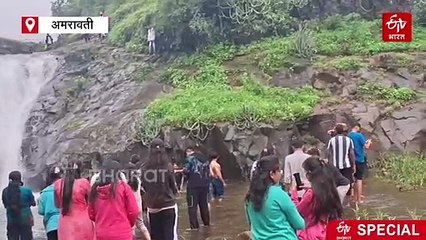 धबधबा, डोह आणि जत्रा;  मेळघाटच्या जंगलात पर्यटकांची धमाल, पाहा नयनरम्य फोटो