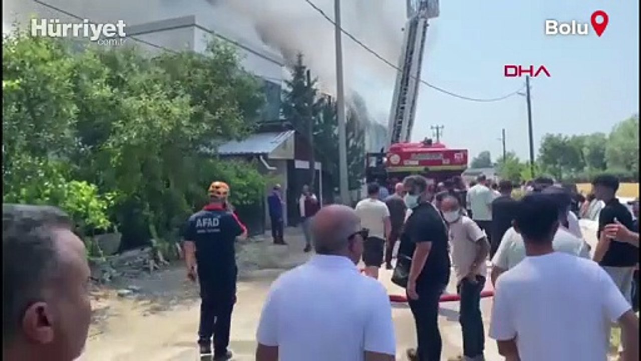 Bolu'da fabrika yangını: Ekipler müdahale ediyor