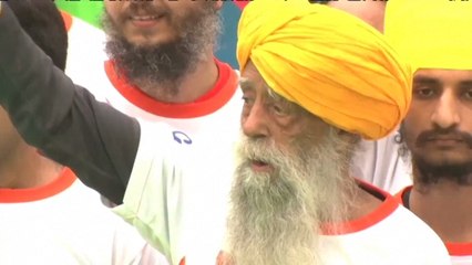 Muere Fauja Singh, el maratoniano más longevo, atropellado en la India a los 114 años