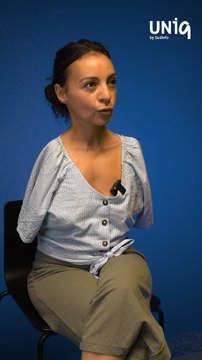 Sarah, née sans bras: Je fais tout avec mes pieds