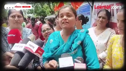 पाण्यासाठी खारघरमधील रायगड भवनवर हंडे घेऊन रहिवासी आक्रमक