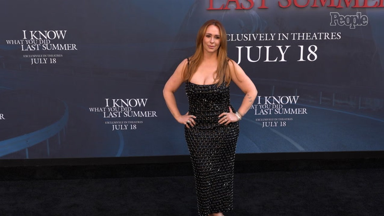 Jennifer Love Hewitt Rocks Ginger Tresses at the 'I Know What You Did Last Summer' Premiere