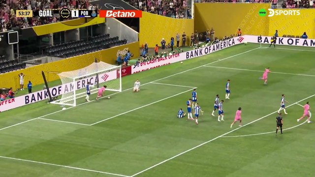 Lionel Messi | Tiro libre para poner el 2-1 de Inter Miami sobre Porto
