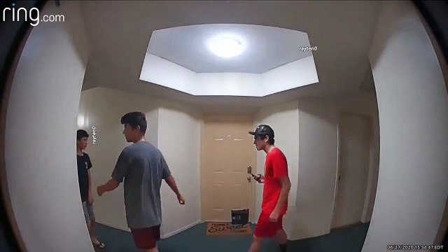 Ces voleurs de colis sont vraiment idiots