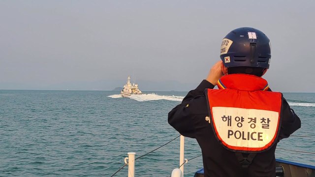 부안 앞바다서 70대 남성 실종...해경 수색 / YTN