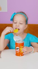 I didn't eat veggies 😂🥦 DON'T TELL HER! 🚨