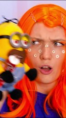 OMG! 😍 Minion’s DIY Toothbrush & Toothpaste! 📦 Cardboard Fun!